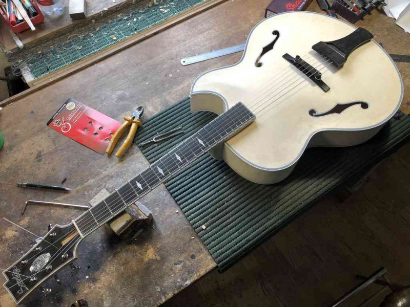 Eine Sonntag Archtop f&uuml;r Robben Ford